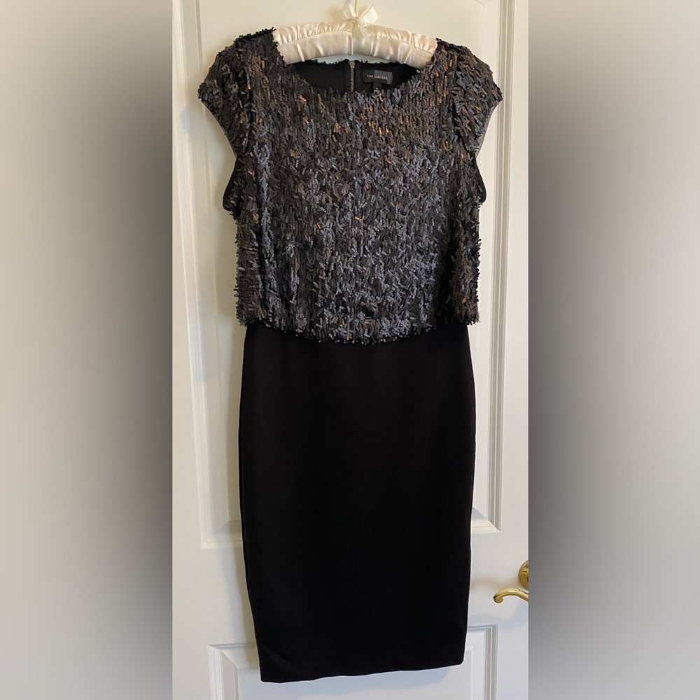 Perfect lil Black Dress, The Limited, Women’s sz 0, top embellished, Cap sleeve